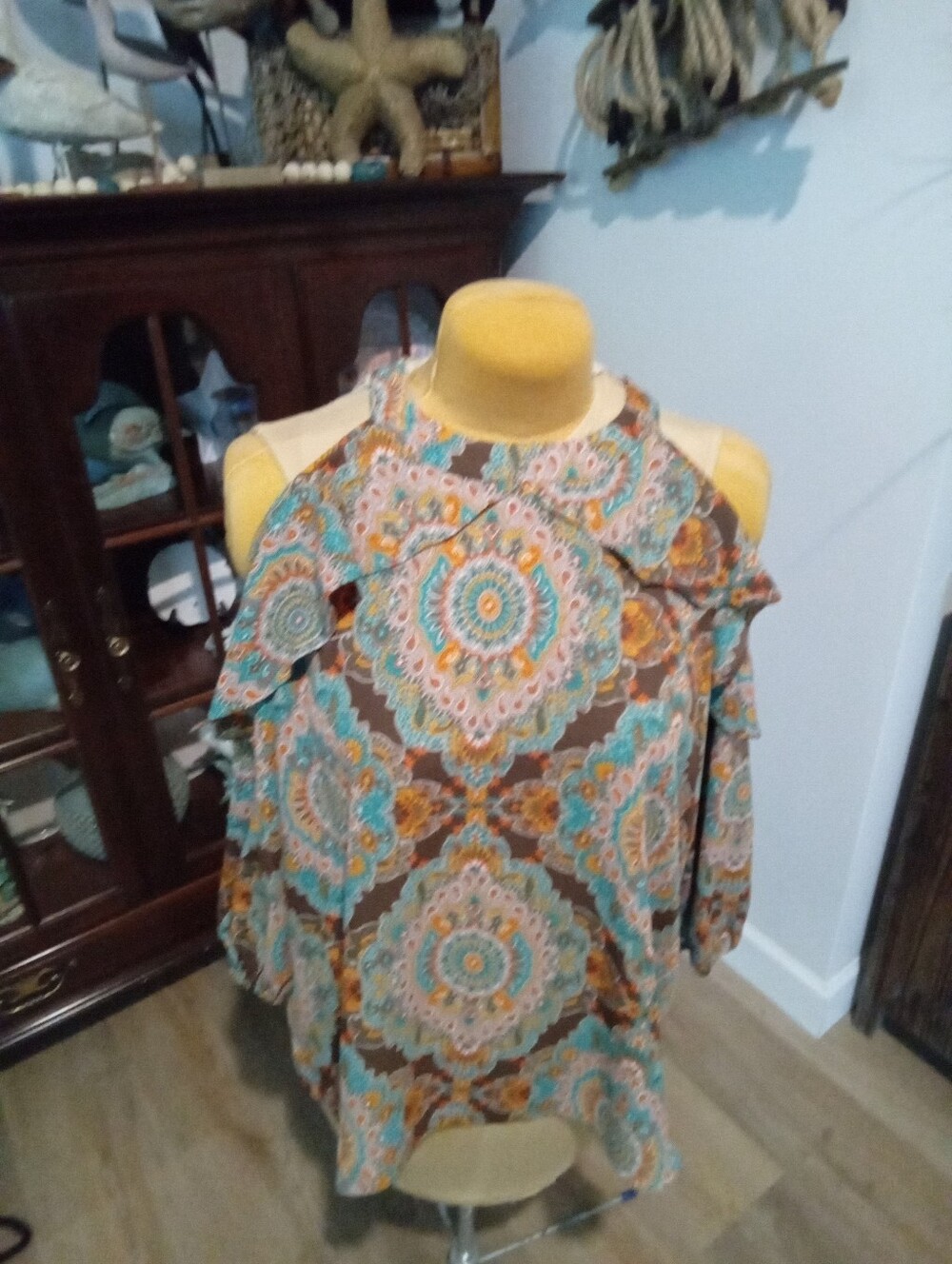 Cato Plus Size 18/20 NWT Brown & Orange Cold Shoulder with Ruffled Sleeves